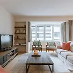 Casiola - On Location In With Parking Apartamento