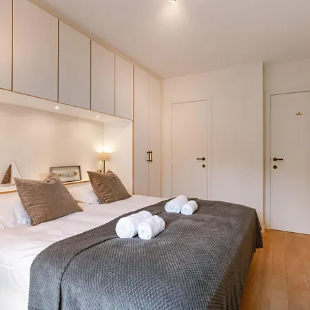 Apartment Huswell - On Location In With Parking Knokke-Heist