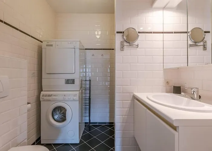 Casiola - On Location In With Parking *