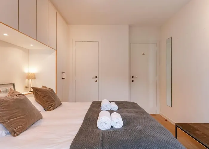 Appartement Casiola - On Location In With Parking